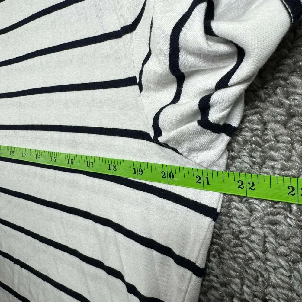 Banana Republic T-Shirt White Striped Premium Wash Mens Large‎